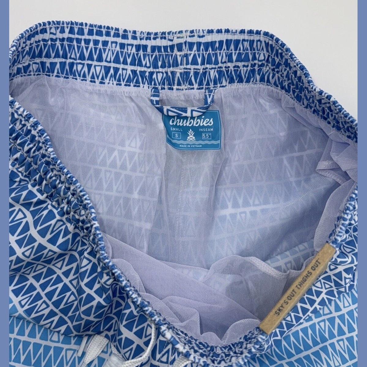 $70 Chubbies The Ocean Trifectas 5.5" Inseam Swim Trunks- Multi -Small -New Tag