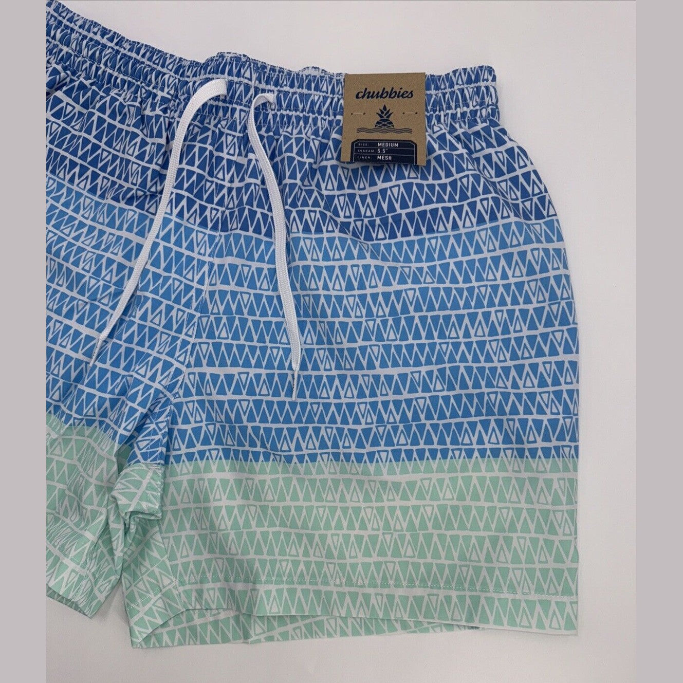 $70 Chubbies The Ocean Trifectas 5.5" Inseam Swim Trunks- Multi -Medium-New Tag