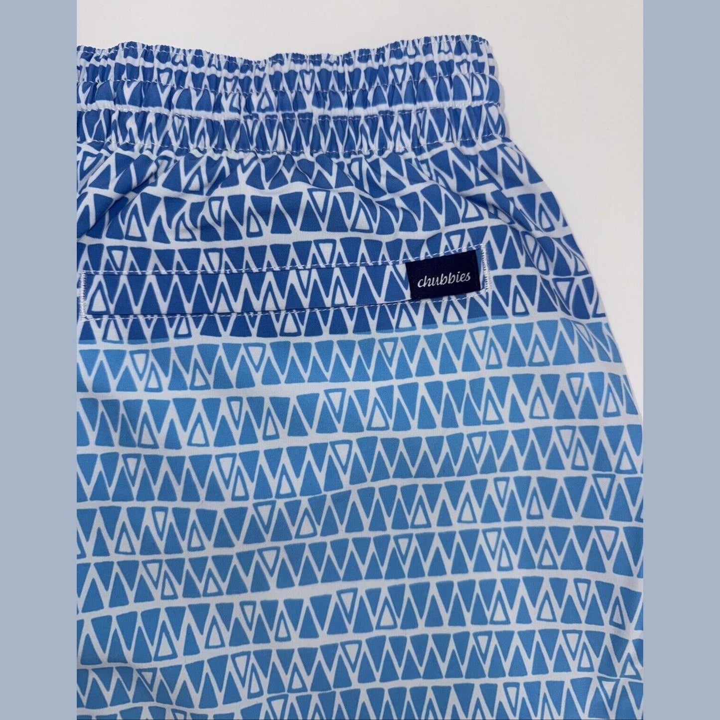$70 Chubbies The Ocean Trifectas 5.5" Inseam Swim Trunks- Multi -Medium-New Tag