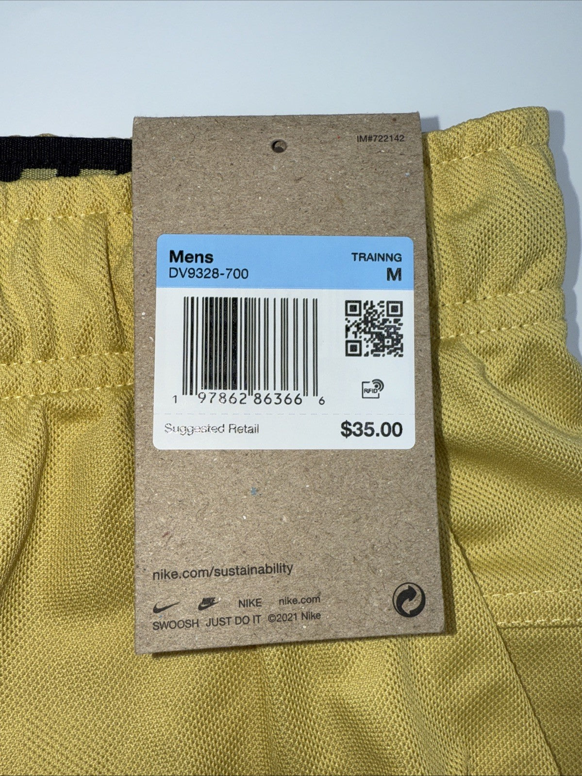 Nike Men's Dri-FIT Totality Knit Unlined 9” Shorts DV9328-700 - Gold-Medium- NWT