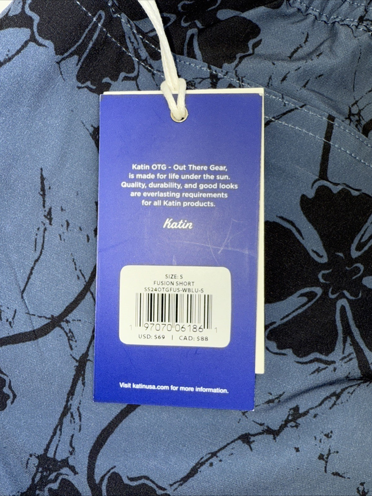 $70 KATIN Men’s Fusion Un-Netted Shorts- Washed Blue Pumise Print - Small - New