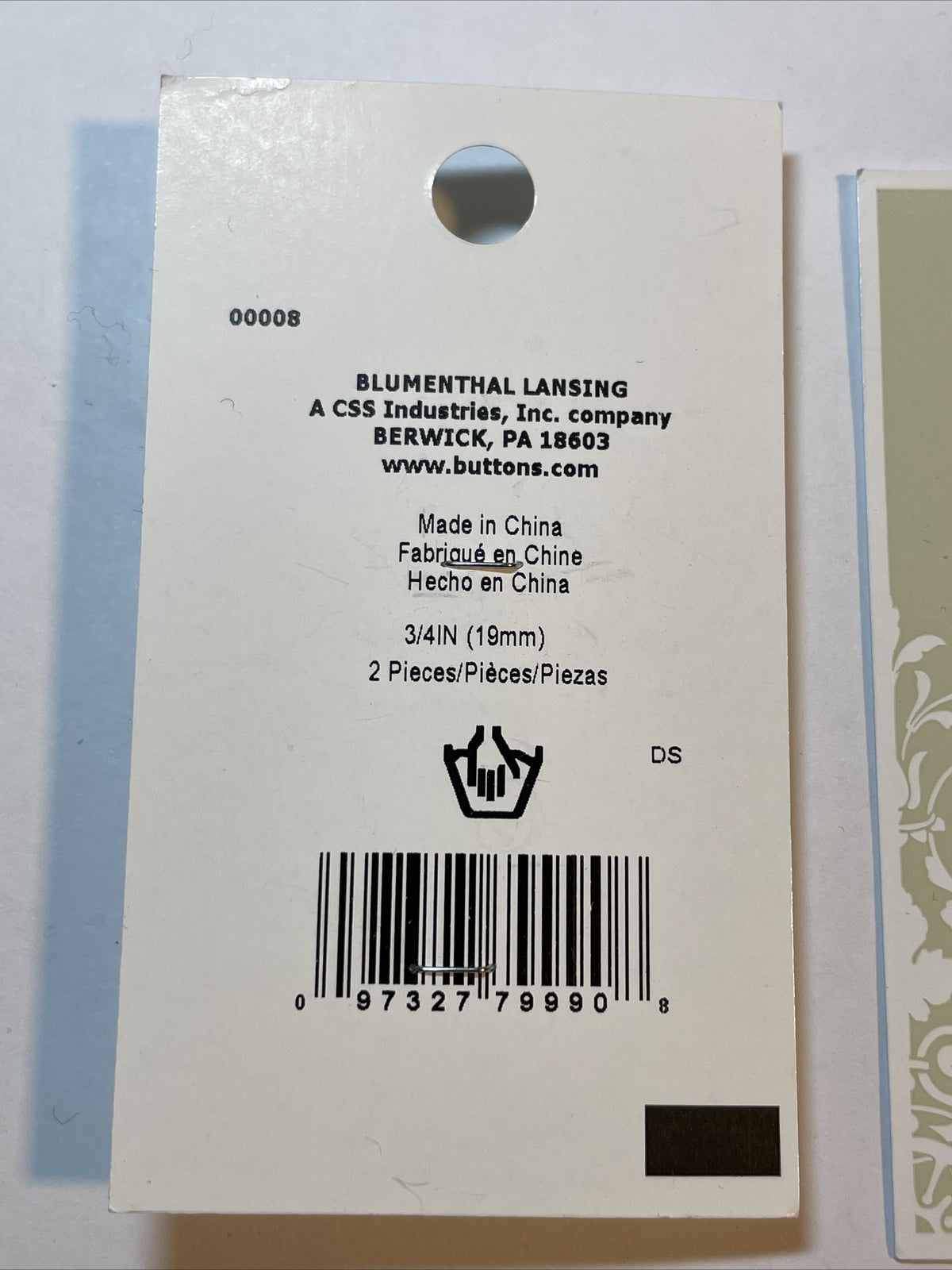 Lot Of 2 Cards La Mode rhinestones Flower 19mm Buttons 00008 2-Count