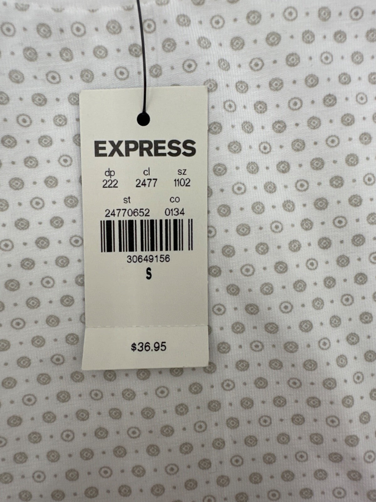 $40 Express Men’s T Shirt - 24770652- Egg Shell White- Small - New With Tag