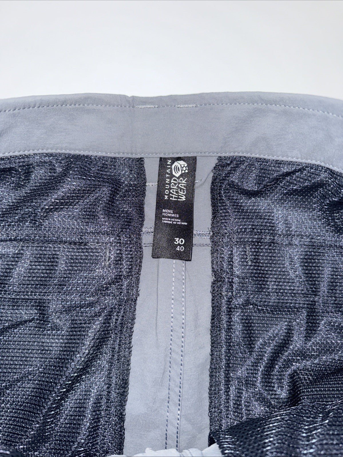 $75 Mountain Hardwear Men’s Basin Trek Shorts- Foil Grey - 30W-NEW w/ Tag