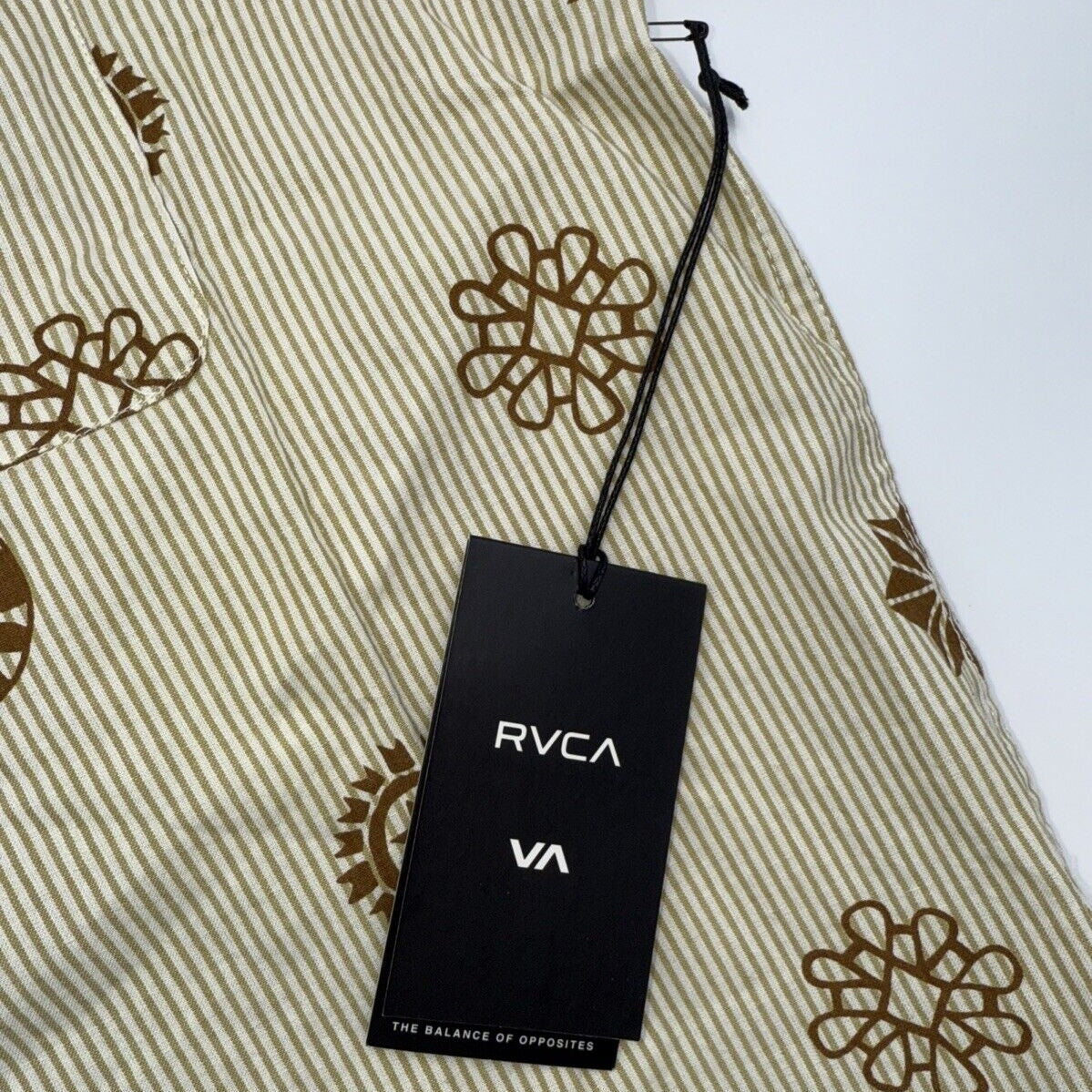 $66 RVCA Men's S/S Button Shirt ENDLESS SEERSUCKER - Gold - Medium - New W Tags