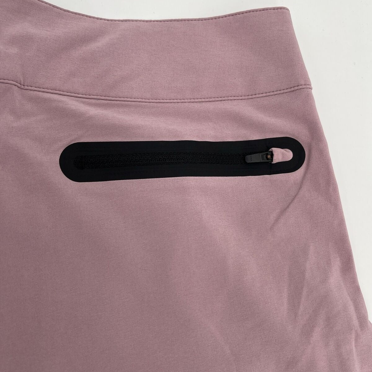 $45 Oakley Men’s Solid 19 inches Board Swim Shorts- Toadstool -Size: 30”-New