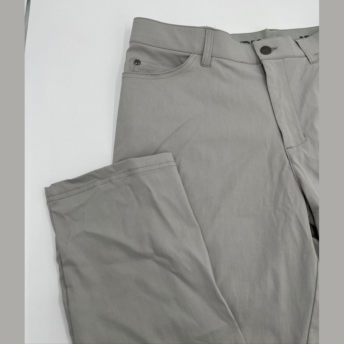 $80 Adidas Ultimate 365 Men's Tapered Golf Pants ADVR0856- Grey-34W 30L-New Tags