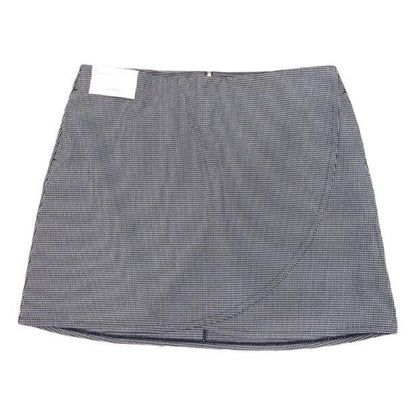 Lady Hagen Women’s Seer Sucker Skort- White Navy - Size 6 -NWT -MSRP $65