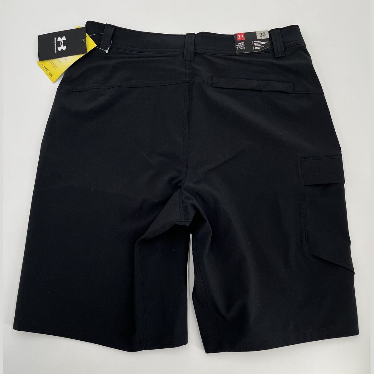 $65 Under Armour Men's UA 10” Mantra Soft Cargo Shorts- Black- Size: 30”-NWT
