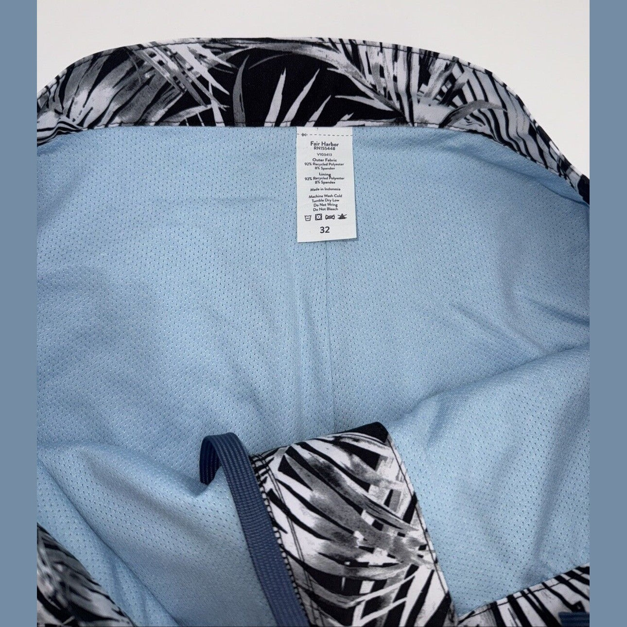 $89 FAIR HARBOR Men’s Sextant Swim Trunk Inner Lined Shorts-white/Blk-Size: 32W