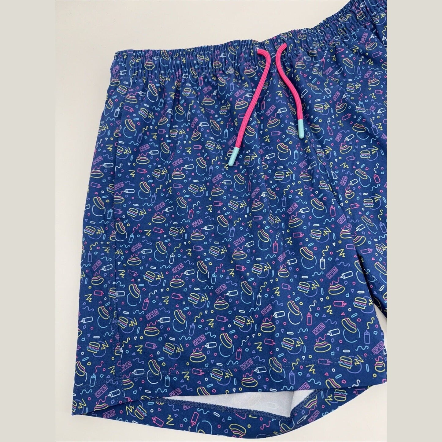 $68 SSCO Southern Shirt Co. Men’s Lined 5.5"  Swim Trunks-Open Late-Small-New
