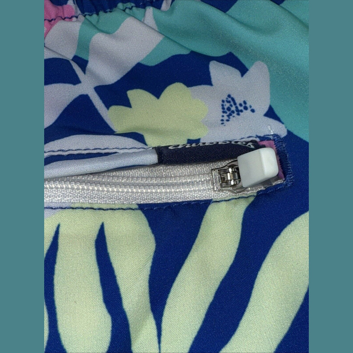 $70 Chubbies The Floral Surprise 5.5" Inseam Swim Trunks- Multi  -Small -New Tag