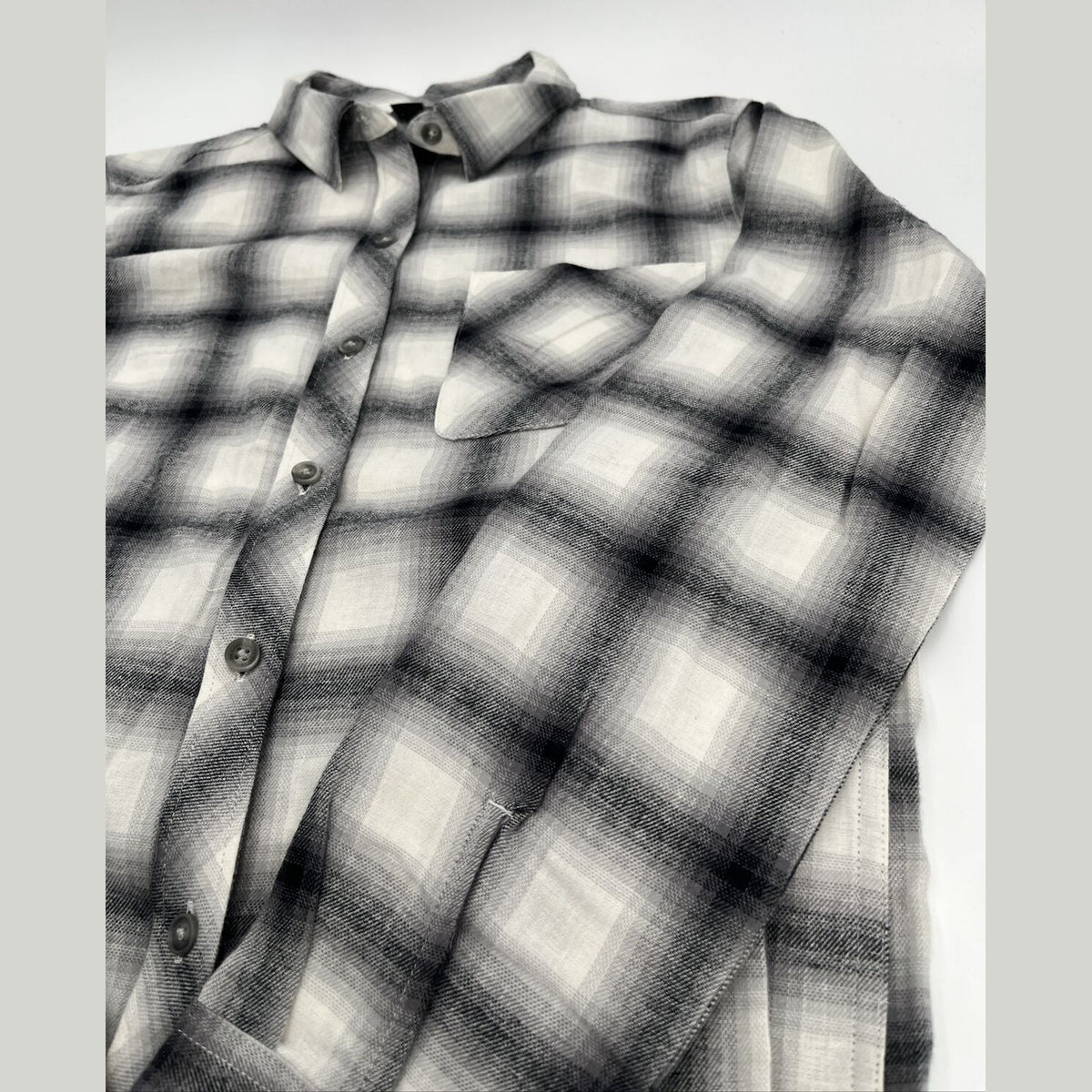 Eddie Bauer Women's Forest Flannel Shirt-Onyx Plaid-Medium - New Tag $45