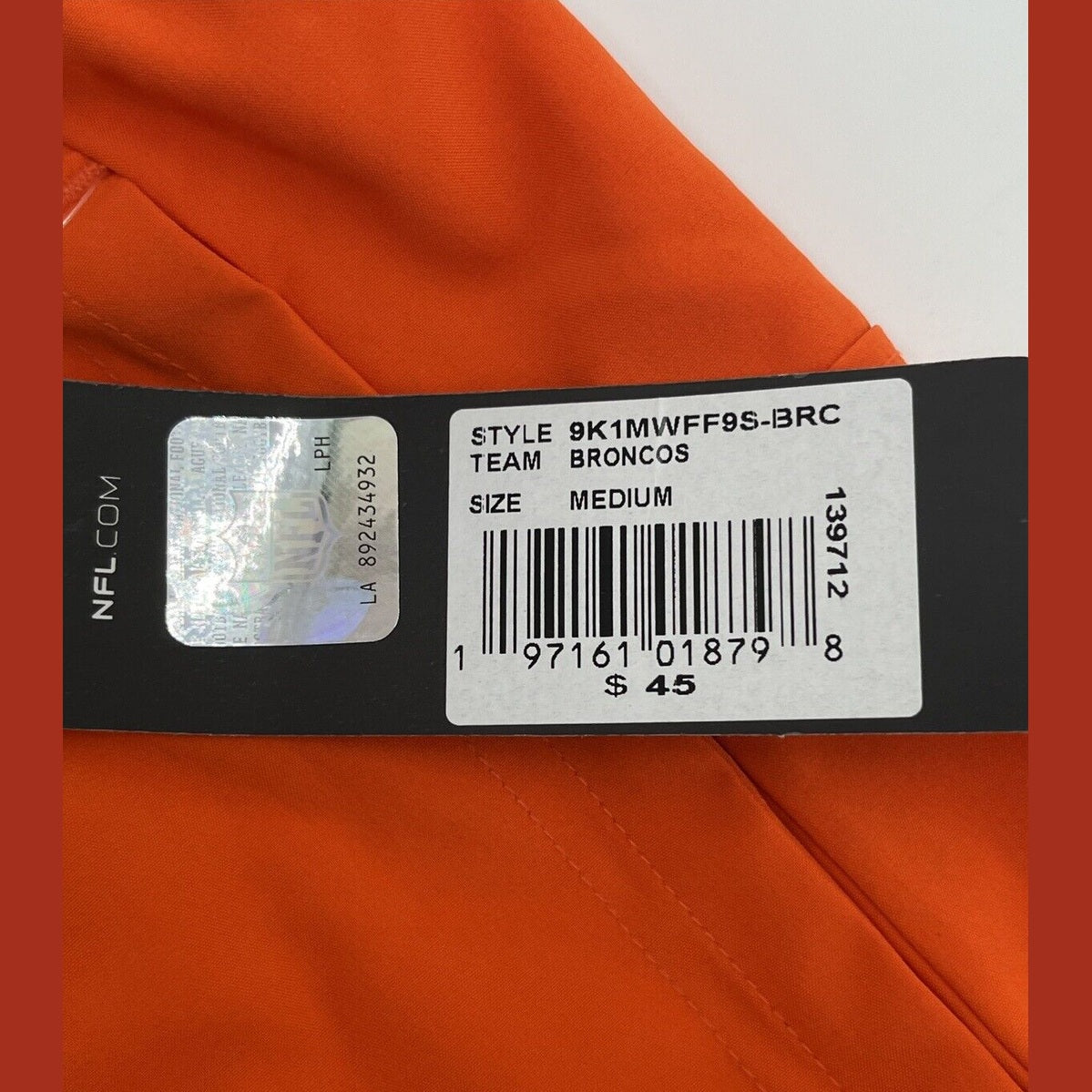$45 NFL Team Apparel Men’s Denver Broncos  Shorts Workout Football-Orange-Medium