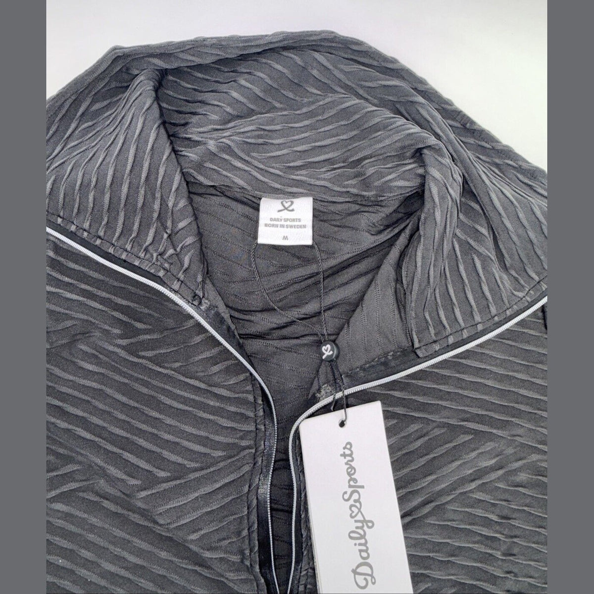 $130 DAILY SPORTS Women's Florence Roll Neck Zip Golf Shirt- Black -Medium -New