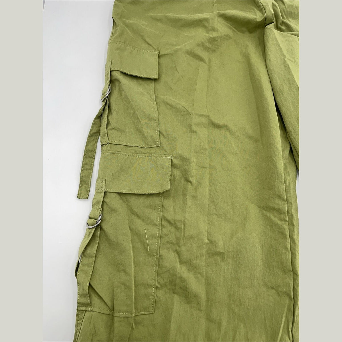 $40 Tinseltown Juniors D-Ring Parachute Pants - Moss Stone Lime - Medium -NWT