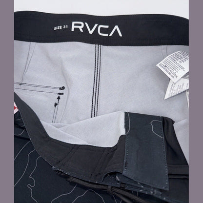 $60 RVCA Men’s Apex 2 - 18" Boardshorts Trunk - Camo Black/Red- Size: 31”- New