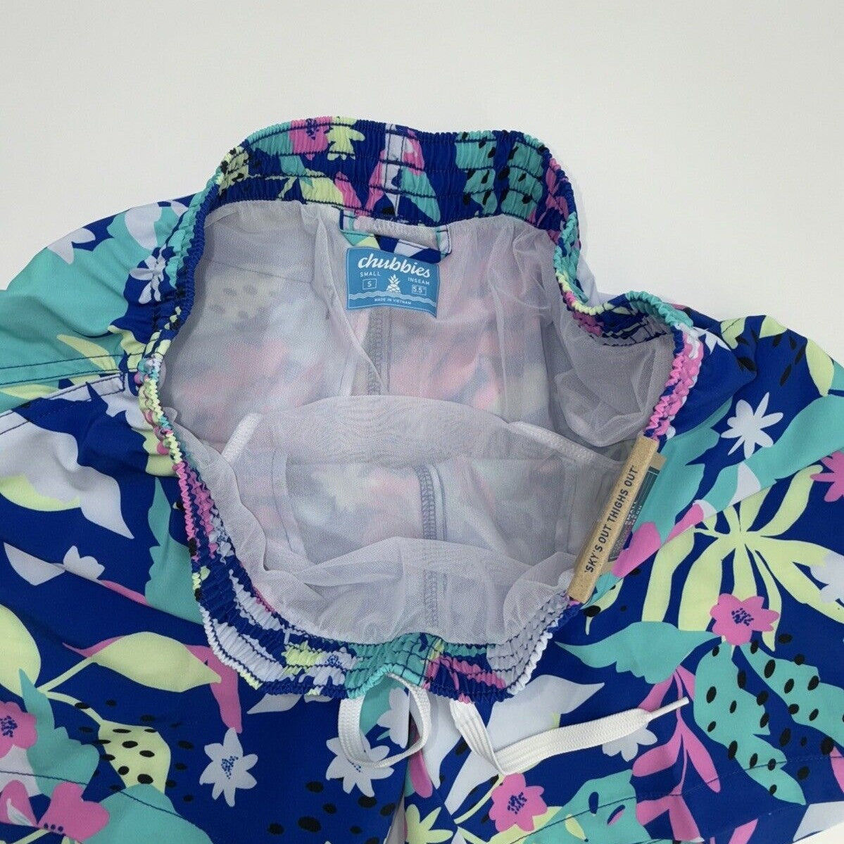 $70 Chubbies The Floral Surprise 5.5" Inseam Swim Trunks- Multi  -Small -New Tag