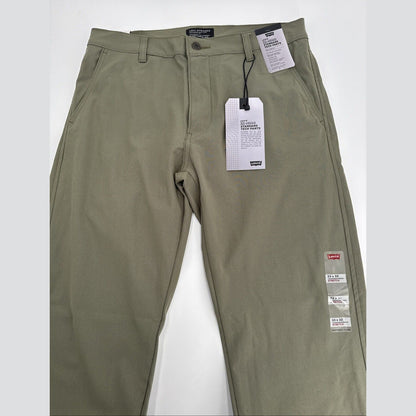 $69 Levi’s Men’s XX Chino Standard Tech Pants- Olive Green- 33W x 32L- New Tags