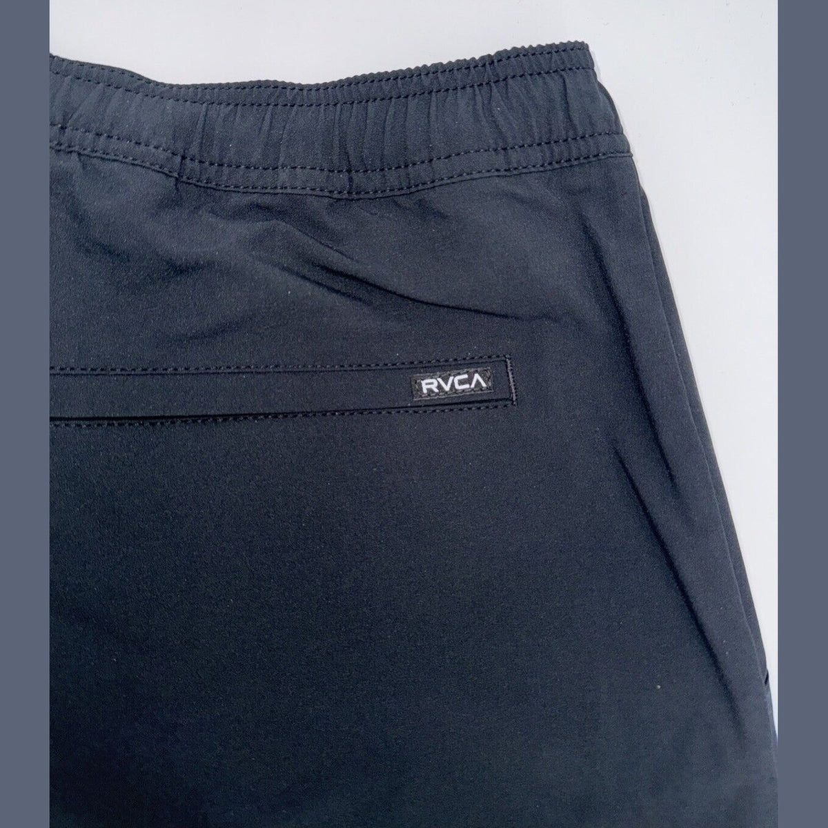 $66 RVCA Men’s Kevin EW Hybrid 17" Athletic Shorts- Black - Small -New Tag