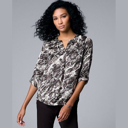 Simply Vera Women’s Roll-Tab Sleeve Popover Blouse Top- Black Snake- Med- NWT