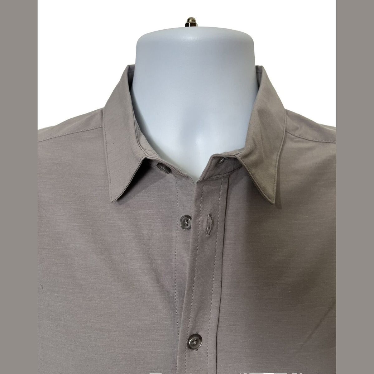 Vuori Men’s Bridge Button Down Long Sleeve Shirt -Fog Grey-Small-*New* Tag $98