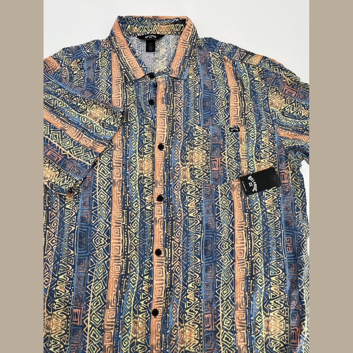 $66 BILLABONG Men's Patrick Short Sleeve Button Shirt- Multi - Large-New