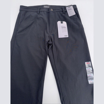 $69 Levi’s Men’s XX Chino Standard Tech Pants- Black -33W x 32L - New With Tags
