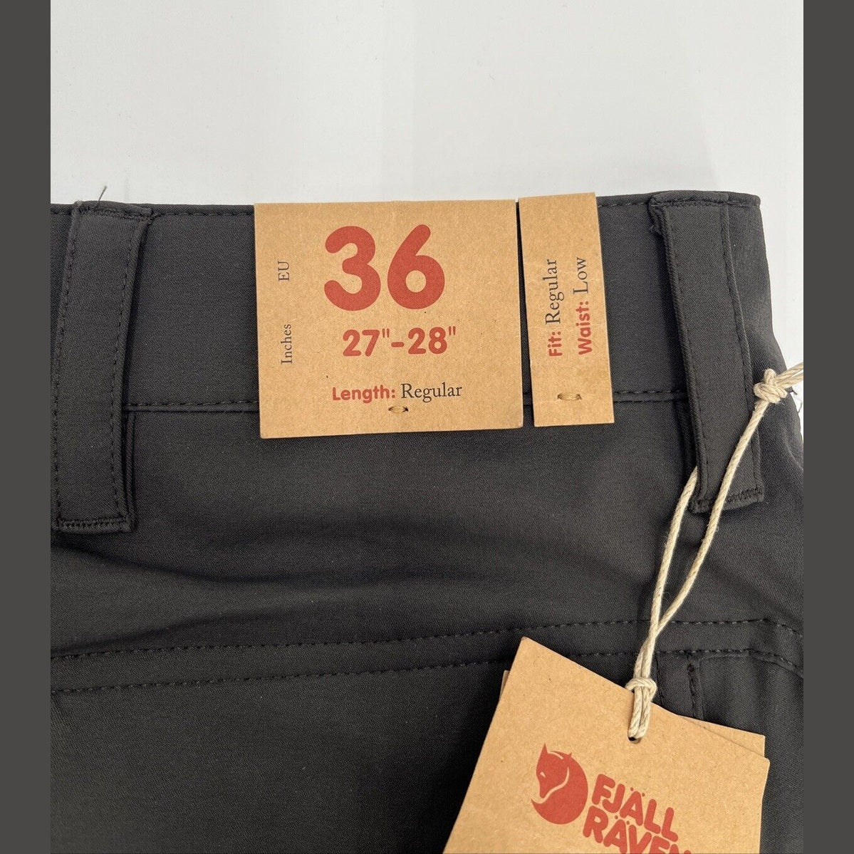 $90 FjallRaven Women’s Abisko Stretchy Trekking Shorts-Dark Grey-30/31” (EU40)