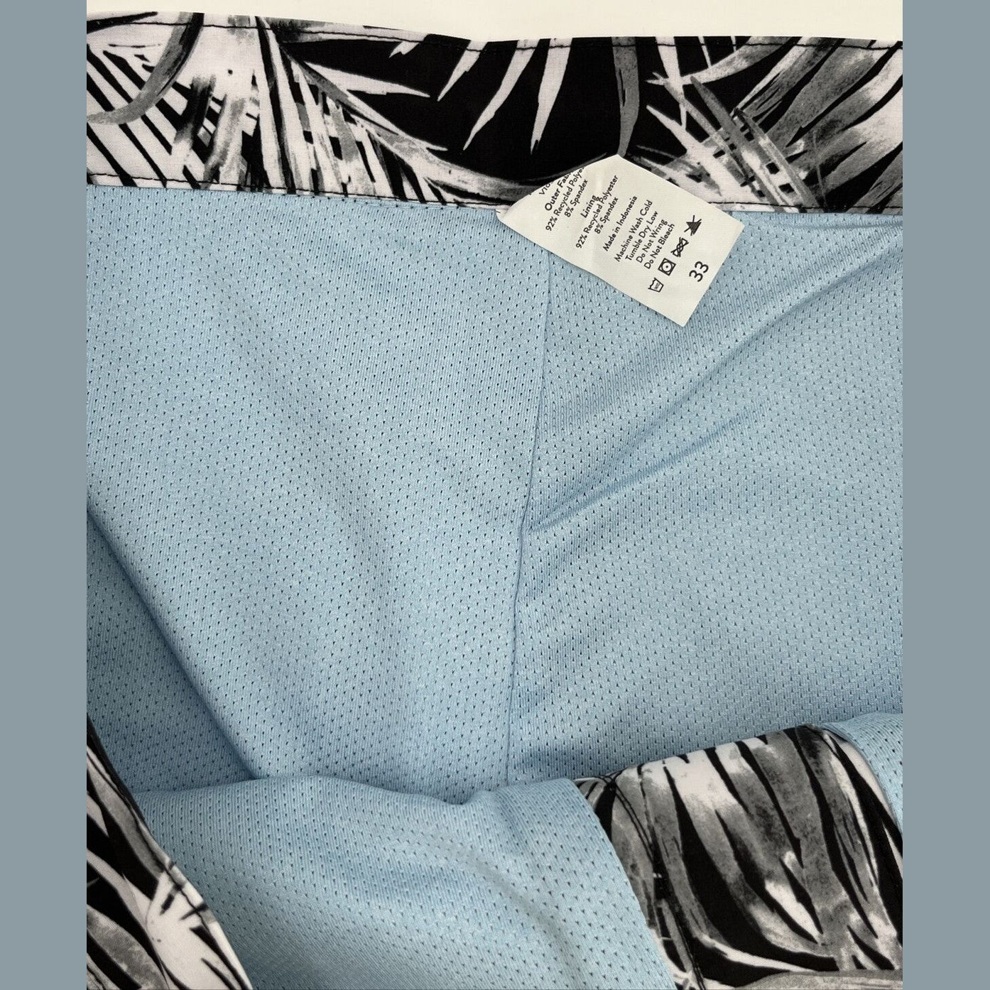 $89 FAIR HARBOR Men’s Sextant Swim Trunk Inner Lined Shorts-white/Blk-Size: 33W