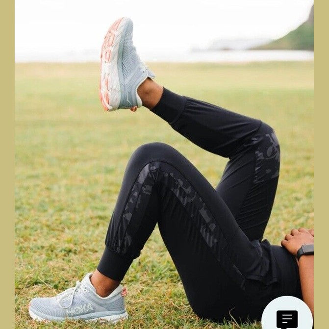 $50 Nina Women’s Made To Move Trek Jogger Pants -  Black - Small - New Tags