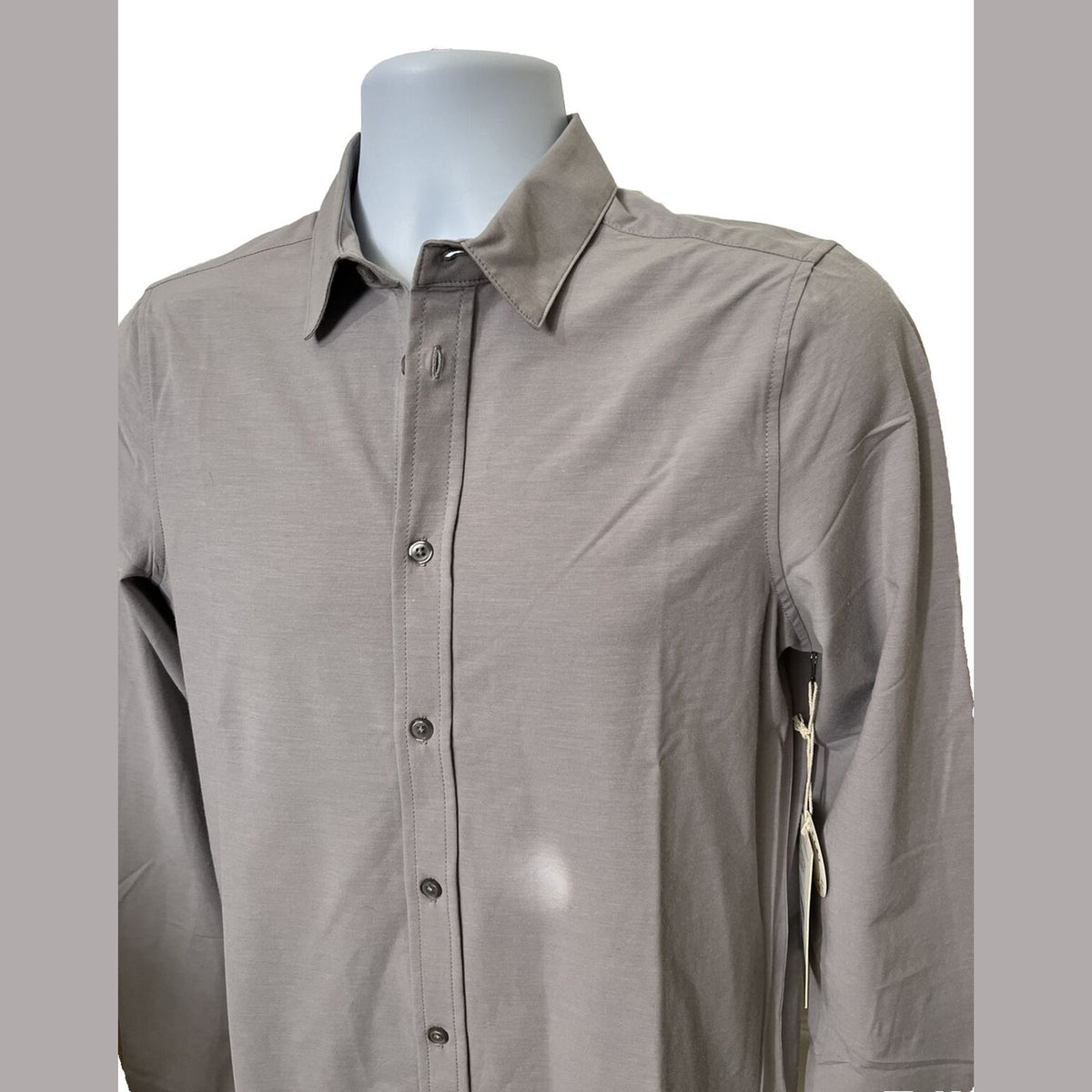 Vuori Men’s Bridge Button Down Long Sleeve Shirt -Fog Grey-Small-*New* Tag $98