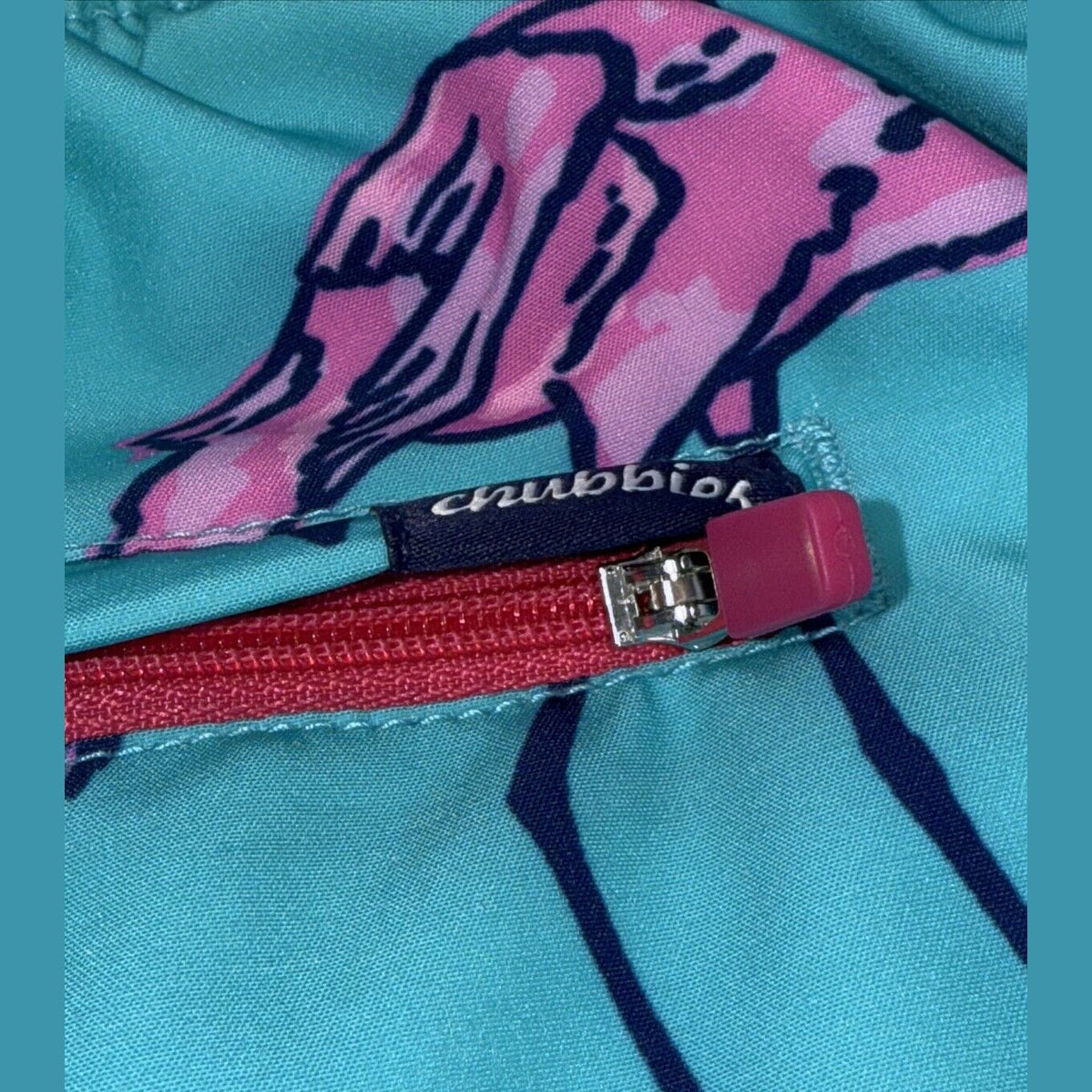 $70 Chubbies The Beach Retreat 5.5" Inseam Swim Trunks-Aqua/Pink -Small -New Tag
