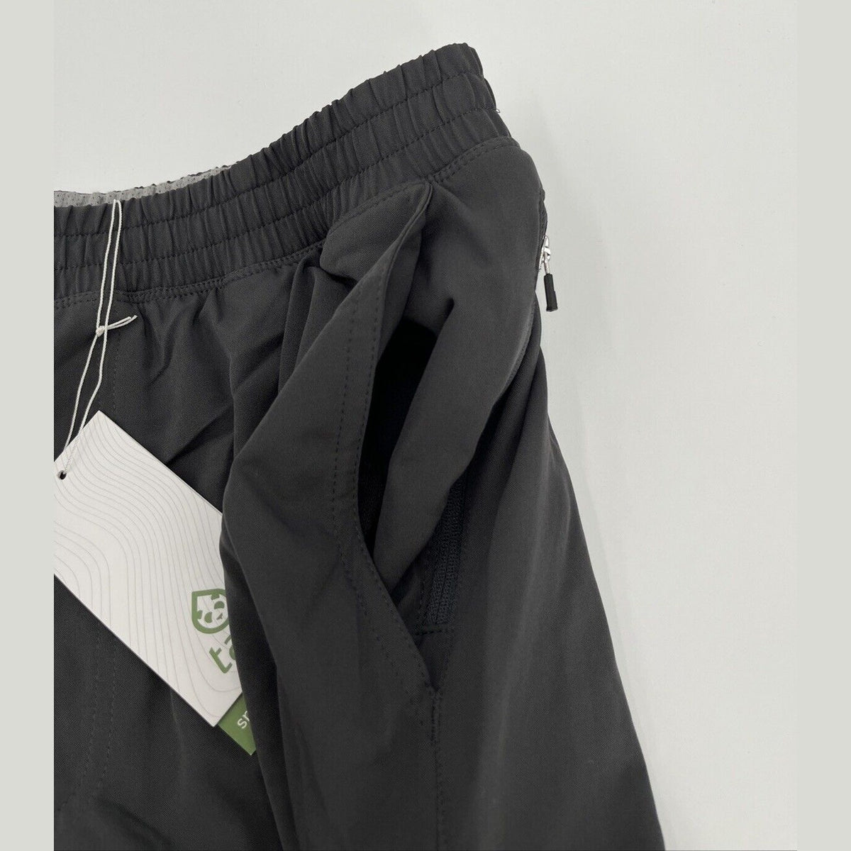 $64 Tasc Men's Weightless Recess 8" Tech Shorts-Dark Alloy Grey- Small-New Tag