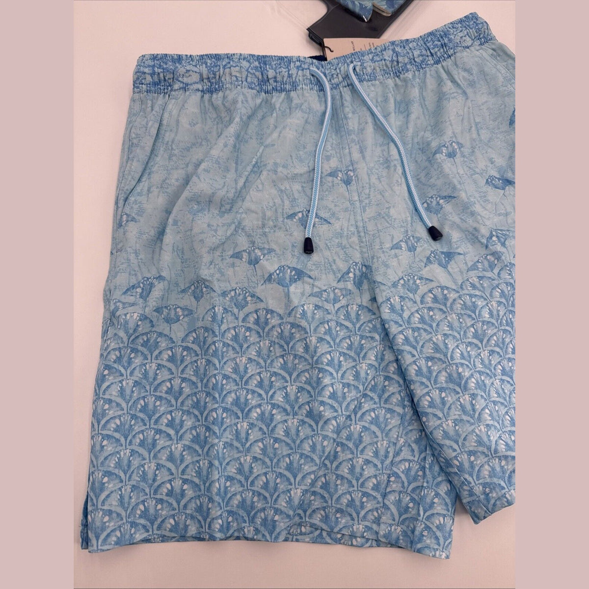$100 Peter Millar Men’s Tropical Stingray Swim Trunks - Blue- Large- NWT