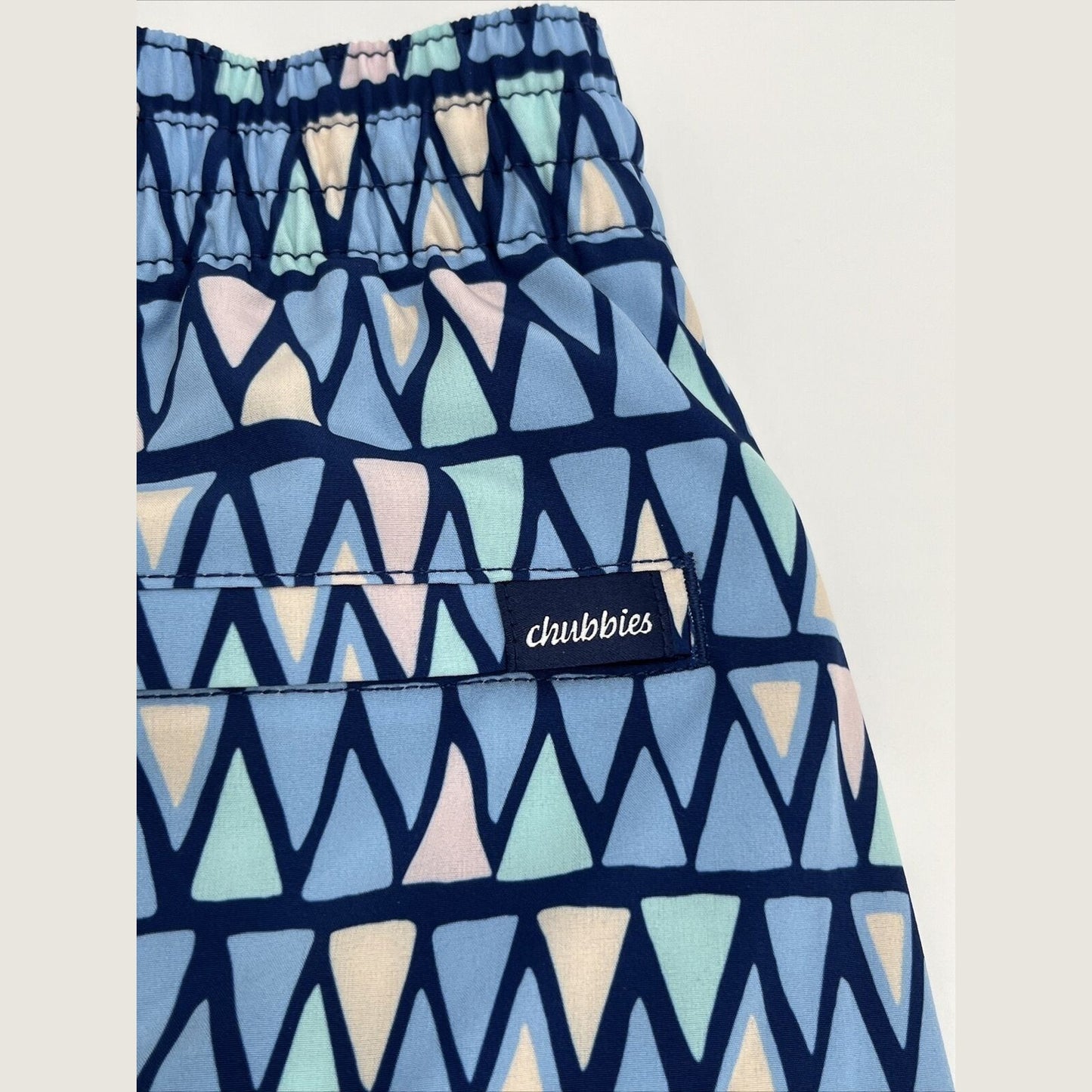 Chubbies Men's Stretch Swim Trunks 7”- The Triangu laters-Blue- Small -New $80