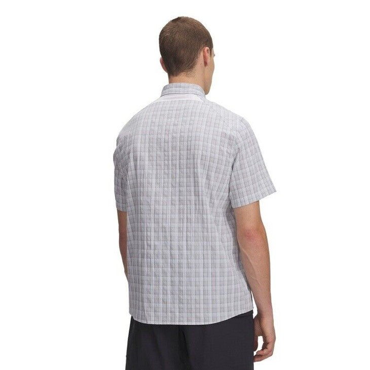 $55 Under Armour Men's Plaid UA Tide Chaser 2.0 Button Front Shirt-Grey-Medium