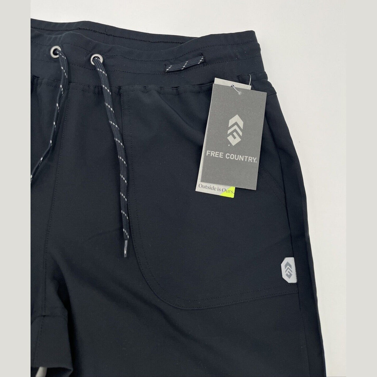 $69 Free Country Women’s Rouched Up Adjustable Pants- Black- Medium-New Tags