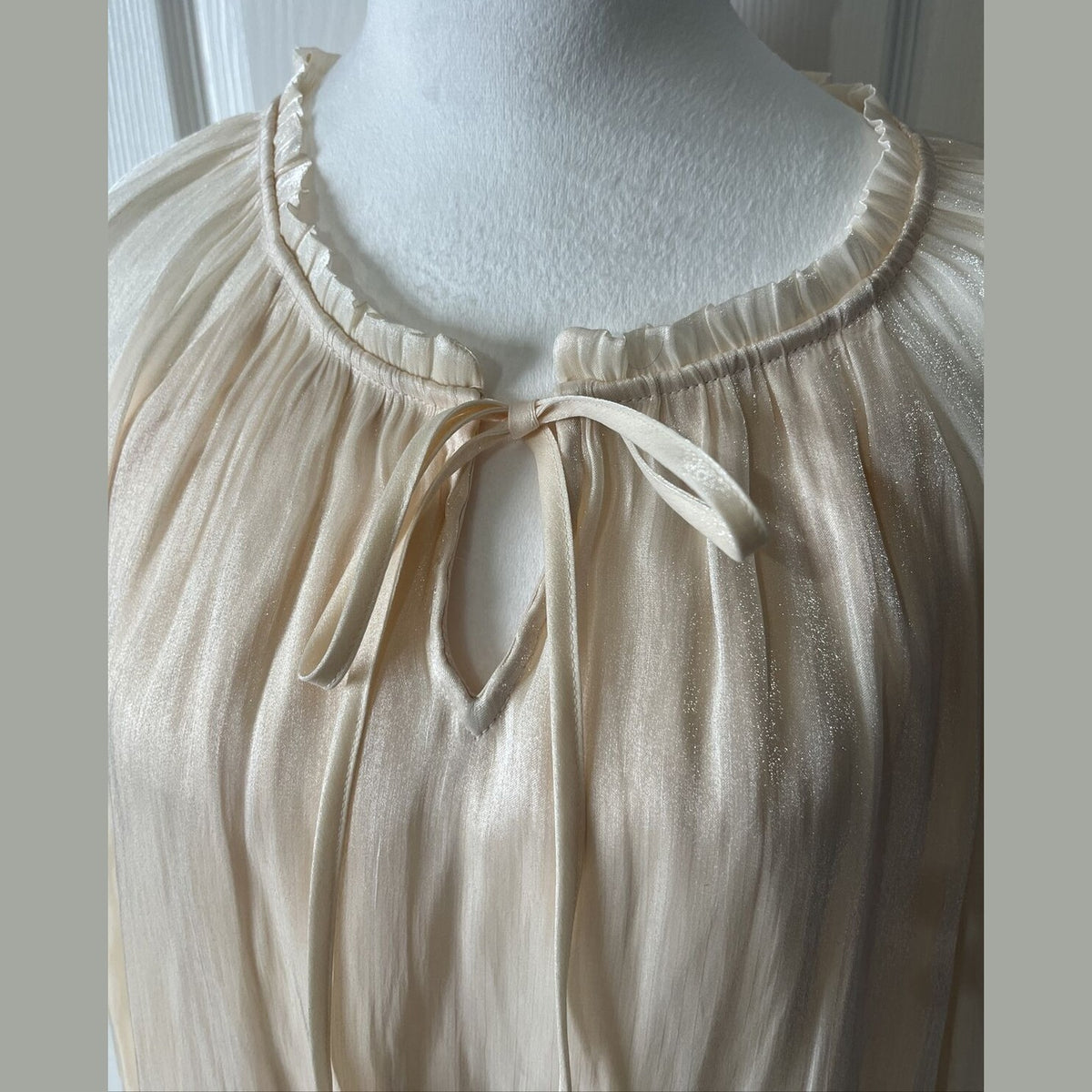 LC Lauren Conrad Tie Front Peasant Top-Cream Silk - Small - New Tag $48 Retail