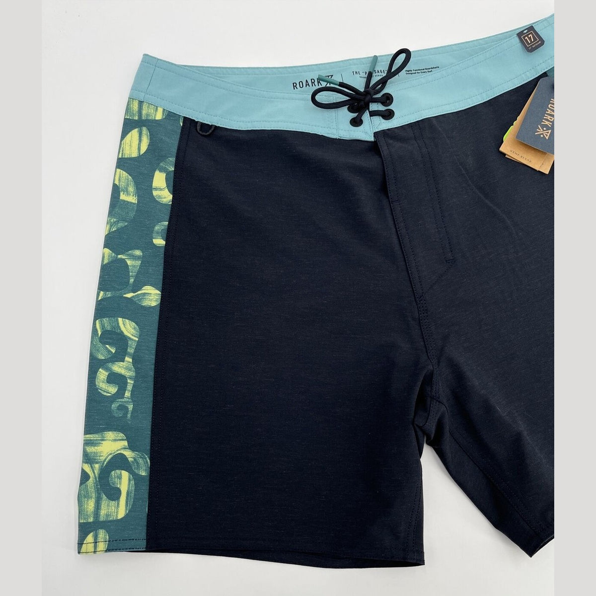 $69 Roark Men’s Passage Panel Batik 17” Boardshorts-D.Navy Black -Size: 38W-New