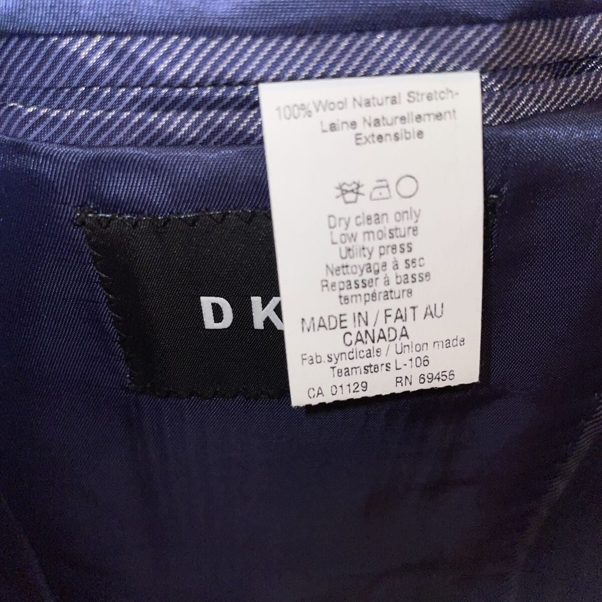 DKNY Men's Lexington “Derek” Blue Italian Wool Jacket Size 36 Regular NWT- $525