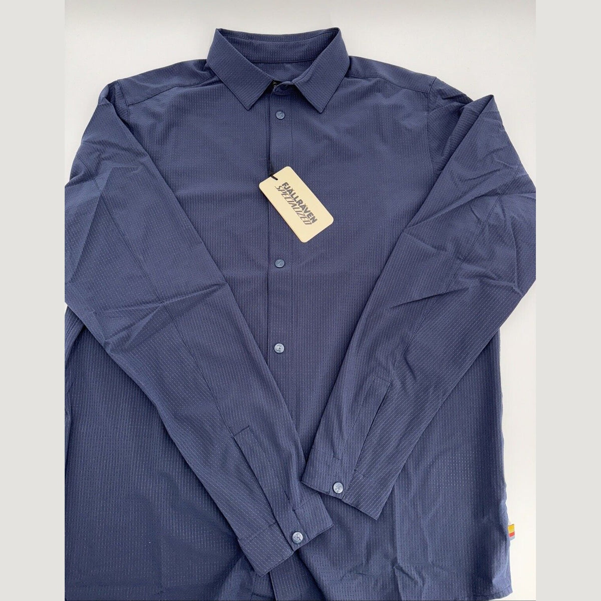 $150 FJALLRAVEN Men’s Specialized S/F Sun Long Sleeve Shirt- Navy- Medium - New