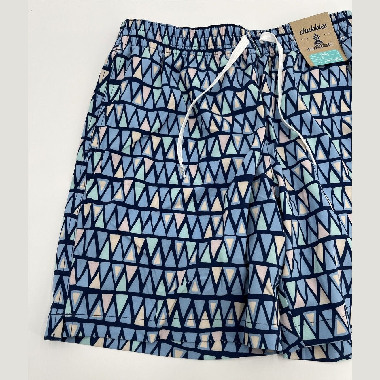 Chubbies Men's Stretch Swim Trunks 7”- The Triangu laters-Blue- Small -New $80