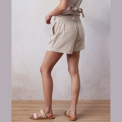 $37 LC Lauren Conrad High Rise Soft Pleated Front Shorts-Papyrus-Size: 10 New