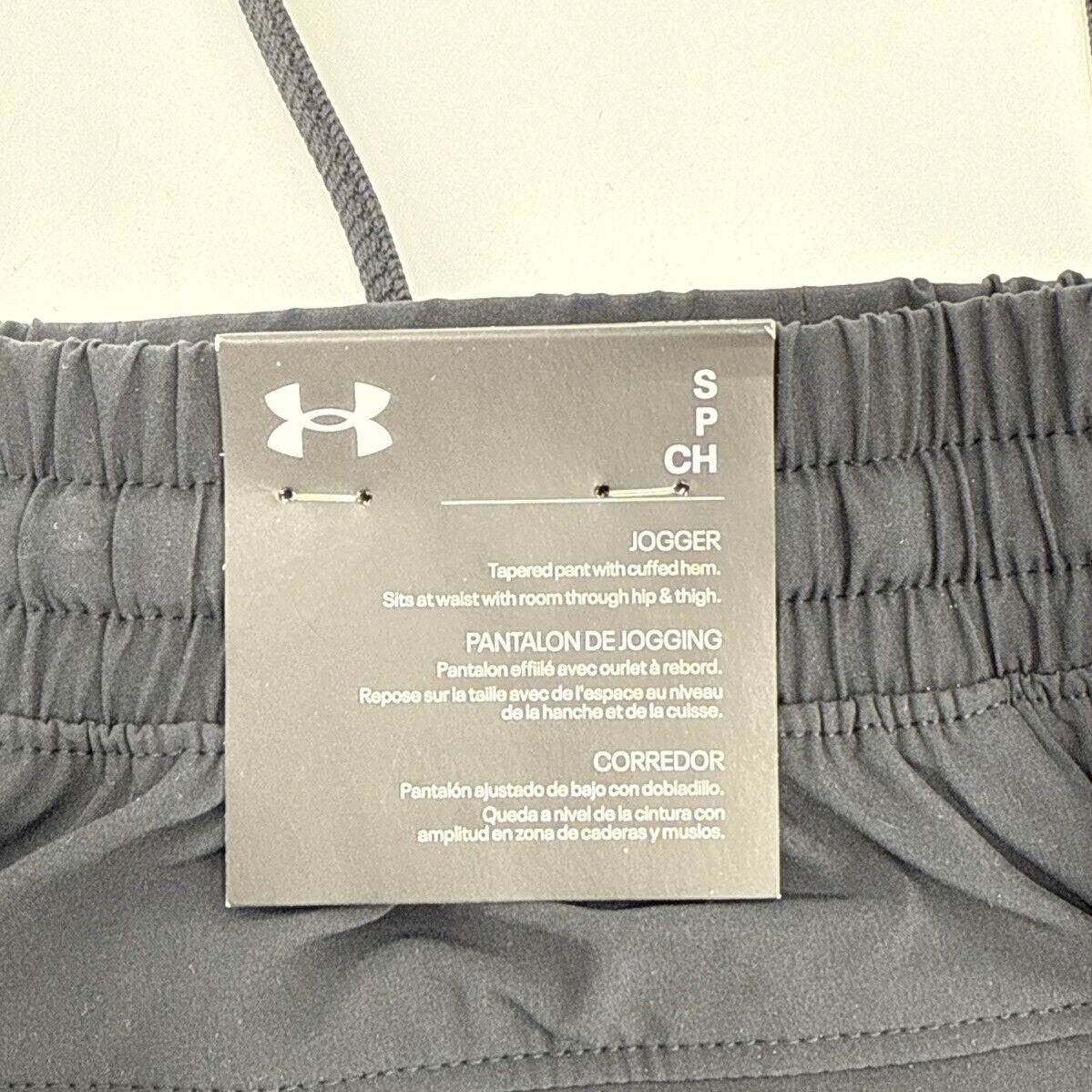 $80 Under Armour Men's UA Woven Vibe Cargo Joggers - Black - Small- New Tag