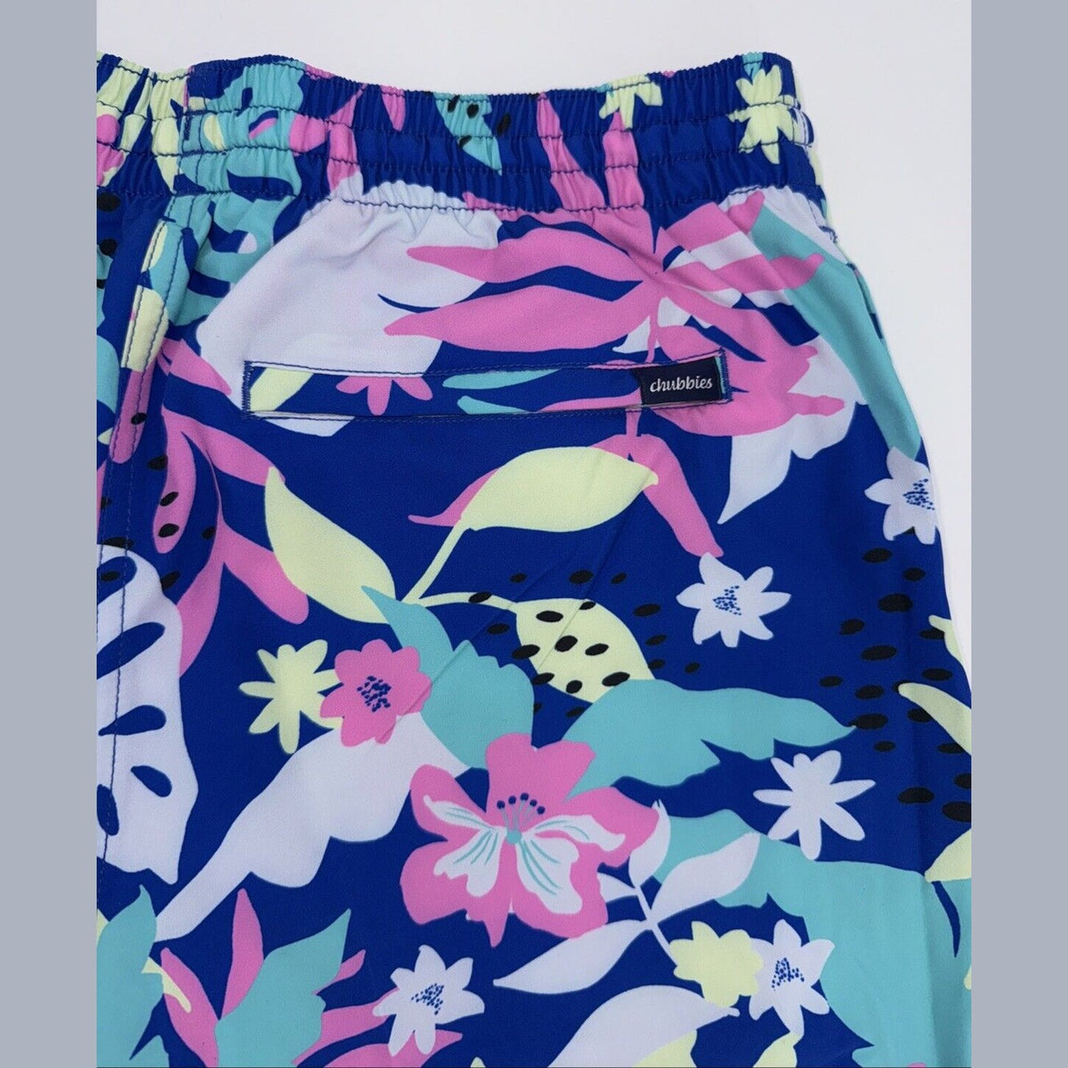 $70 Chubbies The Floral Surprise 5.5" Inseam Swim Trunks- Multi -Medium-New Tag
