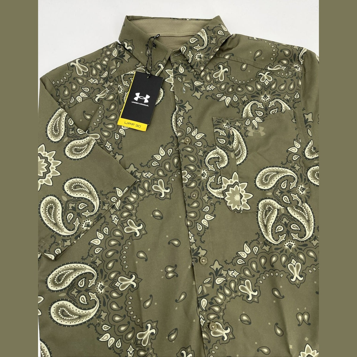 $55 Under Armour Men’s UPF 30 Dockside Button Down Shirt-Tent Khaki -Medium -New