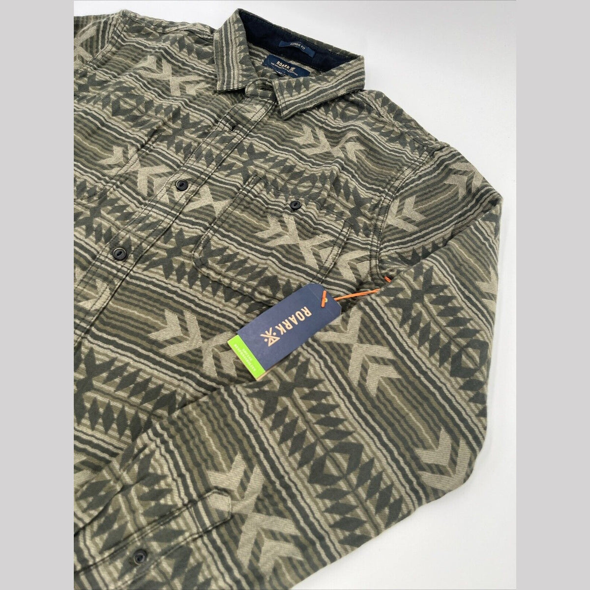 $119 Roark Men’s Weston Long Sleeve Button Up Jacquard Shirt-Military-Medium