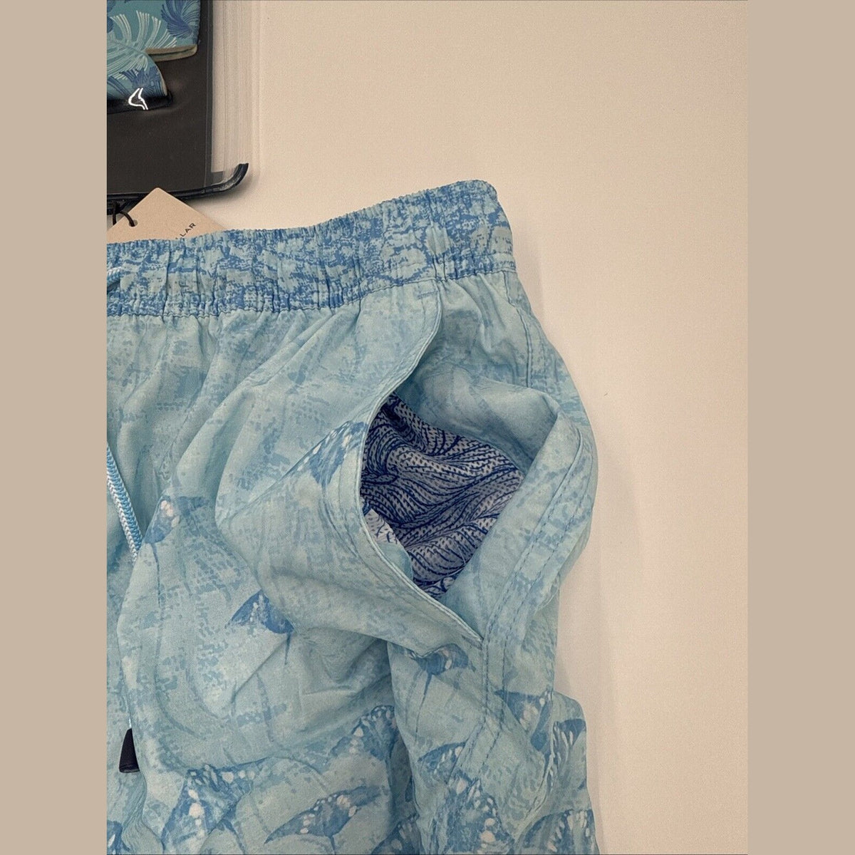 $100 Peter Millar Men’s Tropical Stingray Swim Trunks - Blue- Large- NWT