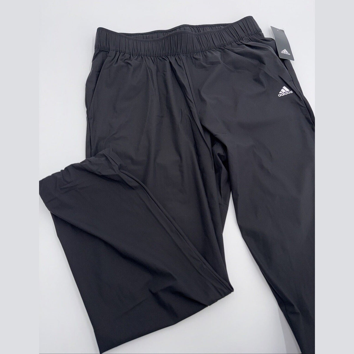 $70 Adidas Women’s Essential Comfy Woven Joggers Pants- Black- Large - New Tag